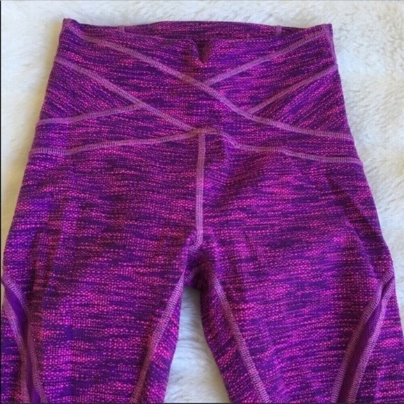 Lululemon Free to Flow Crop - Picture 3 of 9